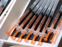 La vacuna de Moderna, que ahora se comercializa con el nombre de Spikevax, está autorizada con dos dosis para personas mayores de 18 años. EFE/E. Hoshiko