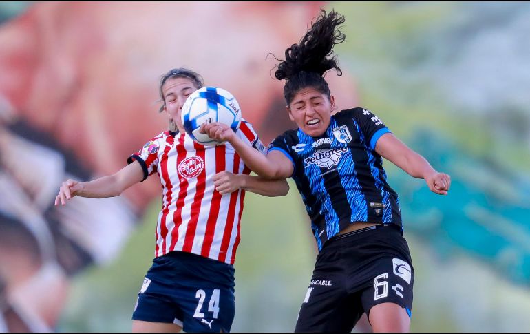 Chivas se mantiene como equipo invicto al sumar ya 14 unidades en la tabla general y es líder de manera momentánea. IMAGO7