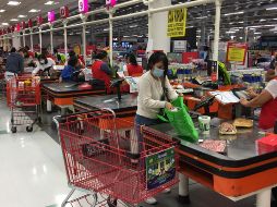 De octubre a noviembre de 2021 el consumo en bienes de origen importado creció 1.2%, constituyéndose en el segmento más dinámico de la demanda. NOTIMEX/Archivo