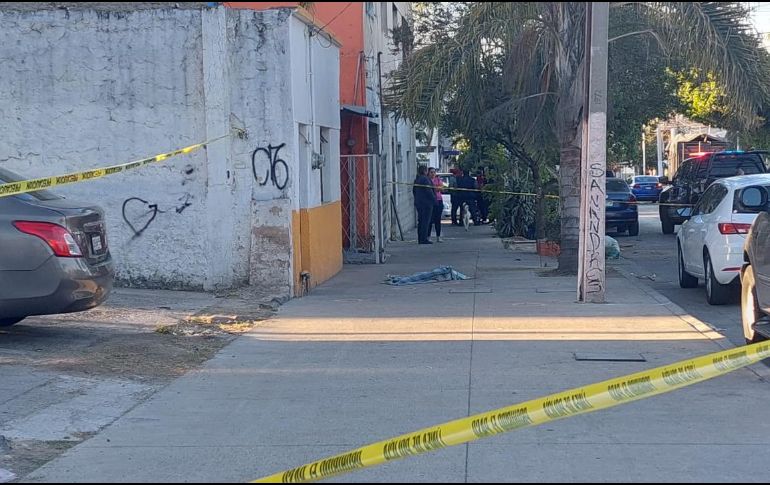 La Comisaría de Guadalajara informó que en el lugar se encontraron siete indicios y hay cámaras del C5. El Ministerio Público ya se encarga de las investigaciones. ESPECIAL