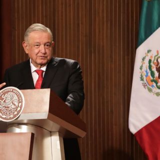 AMLO asegura que sus reformas están en línea con Constitución de 1917