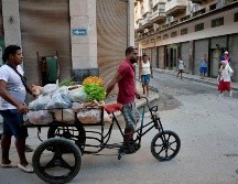 El gravamen presionará la inflación, que en 2021 llegó a 70%. AFP/Archivo