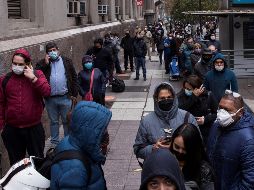 Chile comienza este proceso de cuarta dosis en plena ola de contagios con cifras récord diarias por encima de los 30 mil. EFE / ARCHIVO
