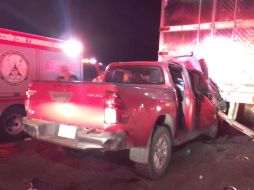 El accidente ocurrió a la altura del kilómetro 30 de la carretera Santa Rosa a La Barca la madrugada de este lunes. ESPECIAL / Protección Civil Jalisco