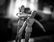 Date el tiempo para pensar qué tipo de relación es la que tienes / Photo by Charl Folscher on Unsplash