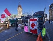 Las protestas que iniciaron por la vacunación obligatoria pueden escalar a una verdadera crisis política. EFE/A. Pichette