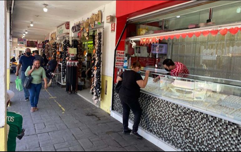 El PIB per cápita de México estaba en 9 mil 946 dólares; para el tercer trimestre del 2021, se ubicó en 8 mil 532 dólares. SUN