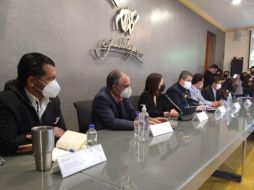 La Secretaria de Turismo de Jalisco y el Fideicomiso de Turismo de la Zona Metropolitana de Guadalajara anunciaron el convenio de promoción turística con el piloto de la prestigiosa escudería Red Bull. EL INFORMADOR / D. Reos