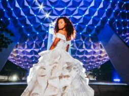 La línea de 25 vestidos de novia fueron presentados a través del canal de Youtube de los parques temáticos, en la emisión se mostraron modelos en honor a princesas como Blancanieves y Jasmín. EFE/ DISNEY