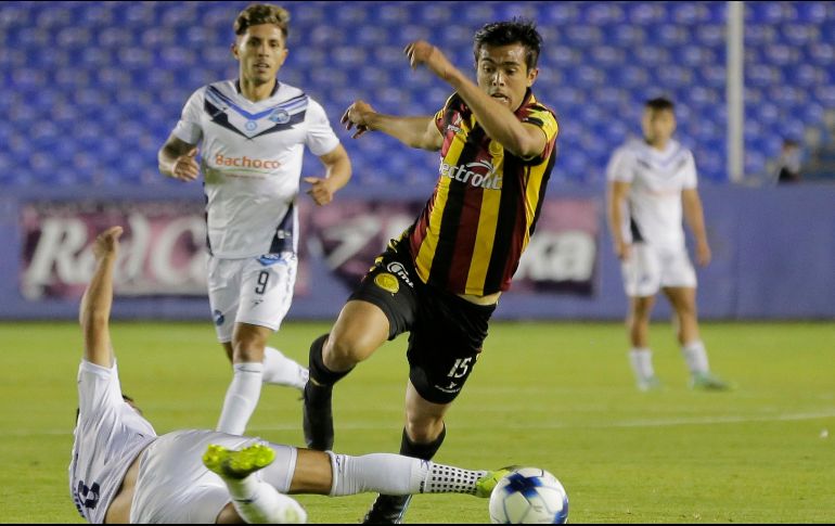 INSÍPIDO. El partido careció de emociones. IMAGO7