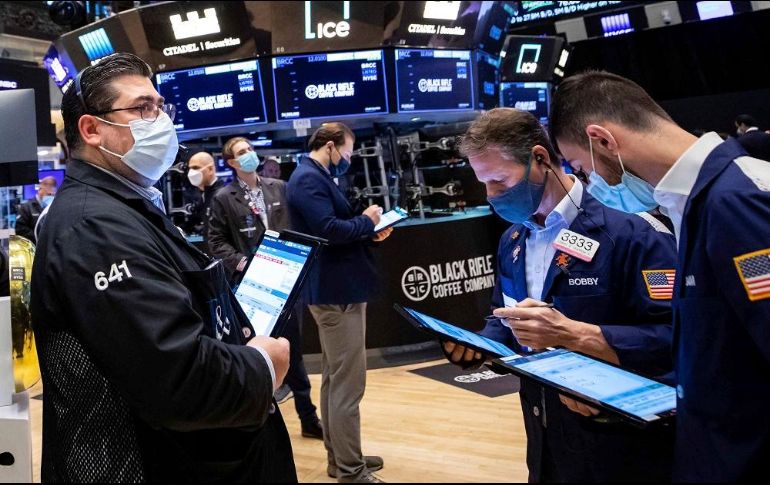 Entre los treinta valores del Dow Jones, sólo cuatro compañías cerraron en positivo: Walt Disney, Boeing, Coca Cola y Merck. AP/D. Nemec