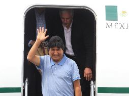 Evo Morales escribe que siempre estará agradecido con López Obrador por ofrecerle asilo político y haber enviado un avión de la Fuerza Aérea Mexicana (FAM) a Bolivia para traerlo a México. EFE / ARCHIVO