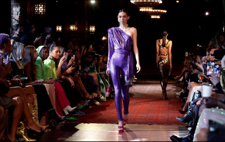 Modelo desfilando para la marca australiana Bronx and Banco en la Colección de Otoño 2022 durante la Semana de la Moda en Nueva York. EFE/J. SZENES