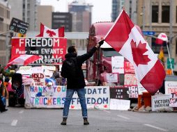 La exigencia de esquemas completos de vacunación anticovid generó una serie de protestas de camioneros canadienses. AP/J. Tang