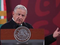 En la “mañanera” del pasado viernes, AMLO exhibió el supuesto salario millonario que obtuvo Loret de Mola en el 2021, que superaría los 30 millones de pesos. EFE / ARCHIVO