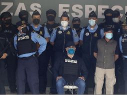 Juan Orlando Hernández fue capturado este martes en su casa en Tegucigalpa y trasladado a rendir su primera declaración. EFE/ G. Amador
