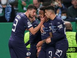 GRAN MOMENTO. El Manchester City se paseó por el campo y doblegó 5-0 al Sporting. EFE/T. Petinga
