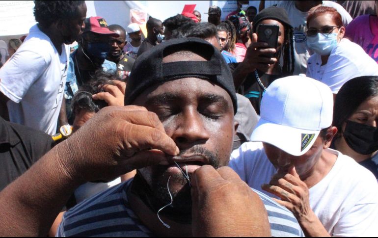 Decenas de migrantes, principalmente de Centroamérica, cruzan el país para pedir asilo en Estados Unidos ante la violencia y pobreza que se vive en sus naciones. EFE / M. Blanco