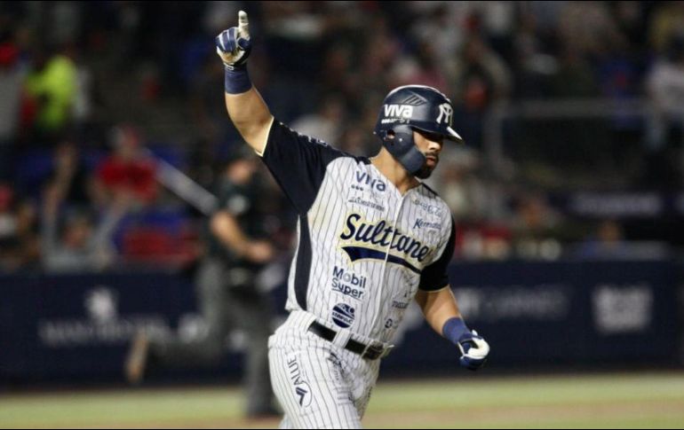 Pérez ahora tendrá la responsabilidad de demostrar su poder con el bat en el Estadio Panamericano. TWITTER/@MisMariachisGDL