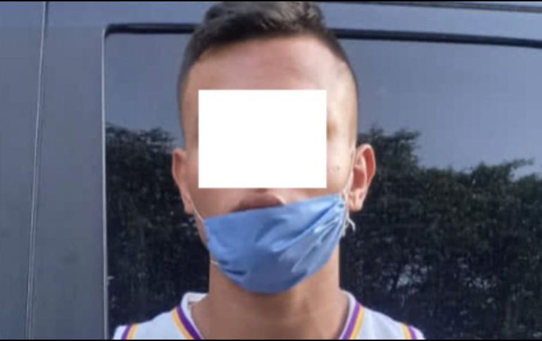 Los gendarmes detuvieron al señalado y solicitaron apoyo de la Unidad de Atención Primaria y de Atención a Víctimas. CORTESÍA