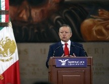 Apoyo. Arturo Zaldívar declaró que personas que estén atravesando un juicio por este tema, recibirán apoyo legal. EFE