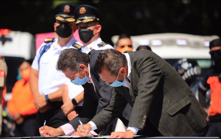 Frangie y Lemus firman el convenio entre Zapopan y Guadalajara. ESPECIAL /
