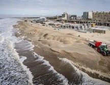 La tormenta podría ocasionar el cierre de carreteras, ferrocarriles y puentes. AFP/B. Maat