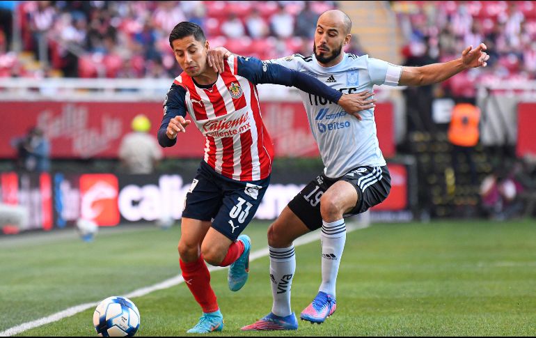 Carlos Cisneros se lesionó en el partido ante Tigres. IMAGO7