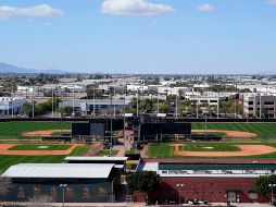 Los campos de prácticas lucieron vacíos en el día en que debieron comenzar los entrenamientos de primavera. AP/R. Franklin