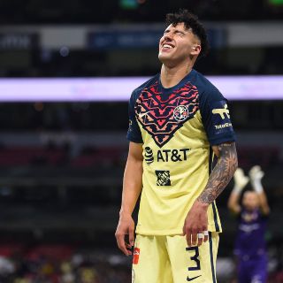 América: Jorge Sánchez sale en defensa de Santiago Solari