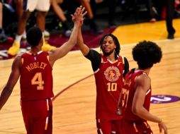 El equipo conformado por Jarrett Allen, Evan Mobley y Darius Garland arrasó desde la primera etapa con la ronda de disparos. AFP/J. Miller