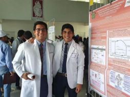 La historia de Raúl (IZQ.) se ha viralizado gracias a los fans y solidarios que han decido apoyarlo en su rifa. INSTAGRAM/@miranda_ral