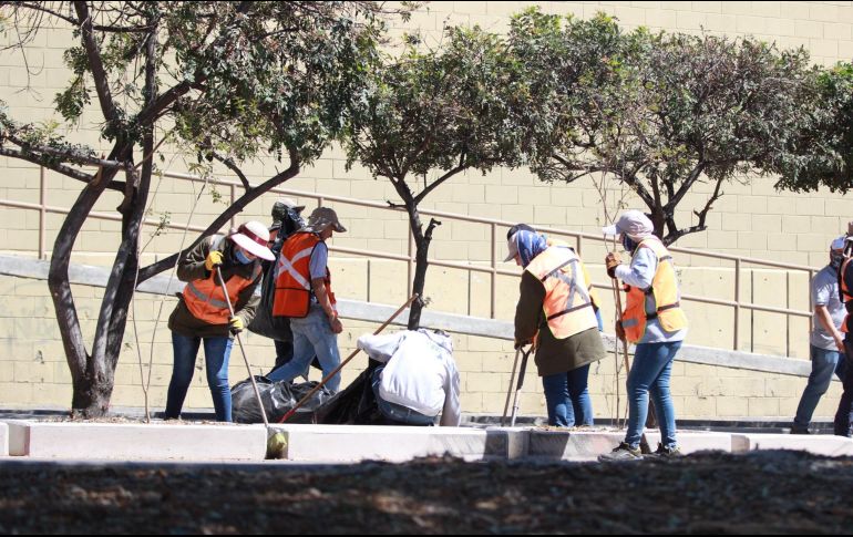 Los trabajos iniciaron en el tramo por donde circula la Línea 3 del Tren Ligero, por avenida Manuel Ávila Camacho y Juan Pablo II. CORTESÍA/Gobierno de Zapopan