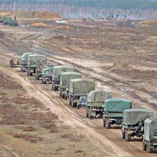 Rusia y EU alistan cumbre por escalada de crisis en Ucrania