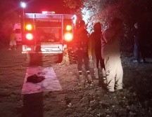 Las labores de rescate iniciaron desde las 20:00 horas del domingo y terminaron a las 3:00 horas del lunes para verificar si no había más personas afectadas. ESPECIAL /