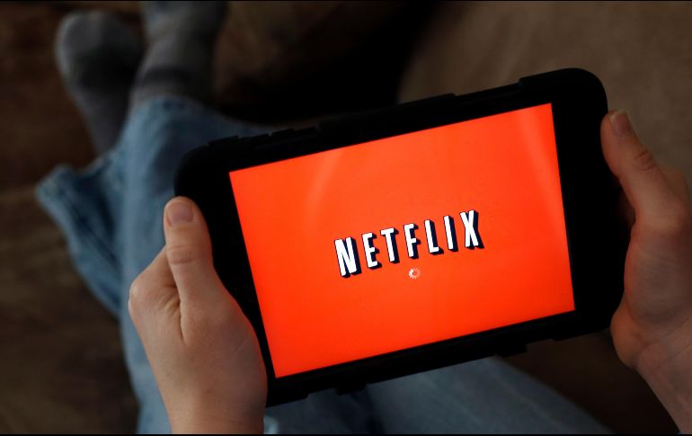 Algunos usuarios de Netflix han optado por compartir su contraseña con amigos o familiares. AP / ARCHIVO