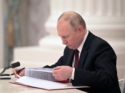 El reconocimiento que hace Rusia “rompe” con los acuerdos de Minsk, tratado del que forma parte Rusia, junto con Alemania, Francia y Ucrania. EFE/ A. NIKOLSKYI