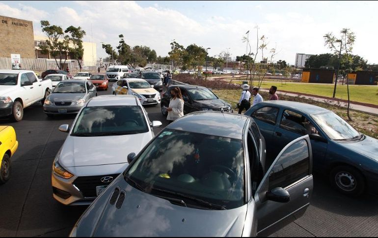 Conductores piden mejorar la sincronización para evitar atorones y accidentes como los registrados en este lunes. EL INFORMADOR/A. Camacho