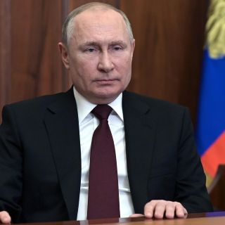 Rusia evacua su personal diplomático de Ucrania