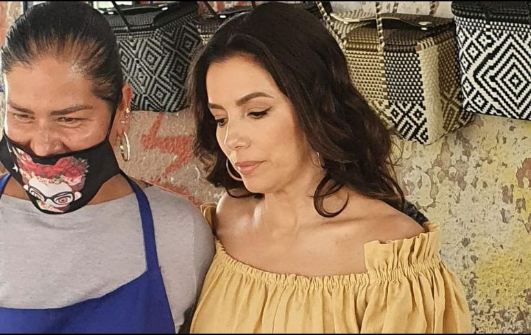 Longoría fue grabada por un equipo de producción audiovisual antes de interactuar con la gente. EL INFORMADOR / R. Solís