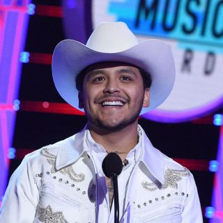 Christian Nodal: ¿Quién es Aurora Cárdenas, la supuesta nueva novia del cantante? (FOTOS)