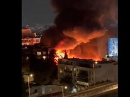 El incendio se registra en un negocio de papelería en la Ciudad de México. ESPECIAL