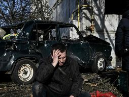 Pese a sanciones, Rusia ataca capital de Ucrania