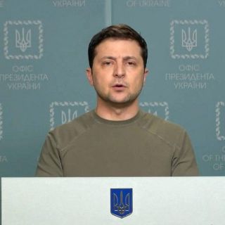 Necesito municiones, no un viaje: Zelensky