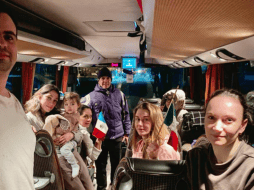 Ebrard agrega que este sábado llegaron a Rumania las primeras familias mexicanas, con la asistencia del protocolo de protección que tiene en marcha la embajada de México en Ucrania. TWITTER / @m_ebrard