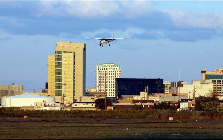 Letonia, Estonia y Lituania también anunciaron este sábado la intención de cerrar su espacio aéreo. AP/ARCHIVO