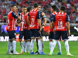 MAL Y DE MALAS. Chivas hiló su tercera derrota consecutiva en el torneo. IMAGO7