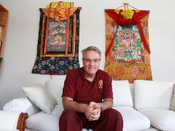 Lama Tony Karam. El fundador de la Casa Tíbet México posa desde la sede de Guadalajara. EL INFORMADOR/A. Camacho