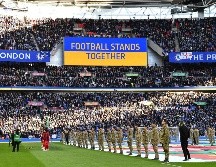 Jugadores, afición técnicos y el mismo inmueble, apoyaron a Ucrania. AFP/J. Tallis