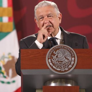 Malinterpretaron el "ya no puedo más", adversarios "están desquiciados": AMLO